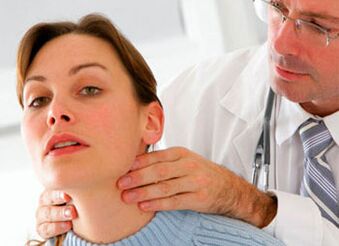 Doctor examining a patient with cervical osteonecrosis